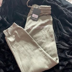 Pretty little things